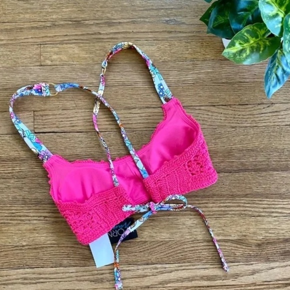 California Waves Crochet Bralette Bikini Top Raspberry Pink Floral Straps Size S - Picture 11 of 14